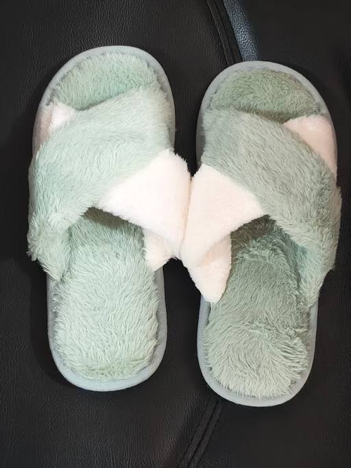 Indoor slippers