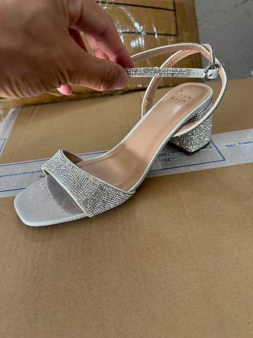 Women's high heel sandals