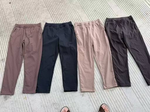 LADY'S PANTS