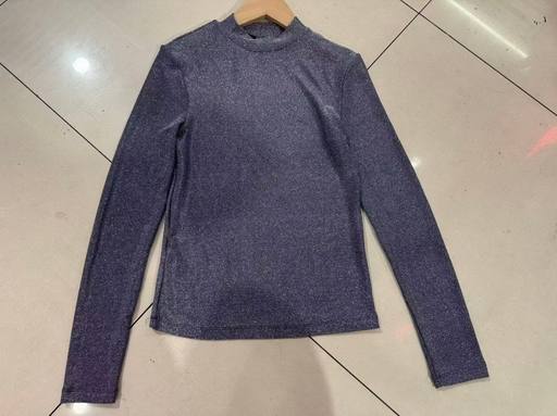 LADY'S TOP